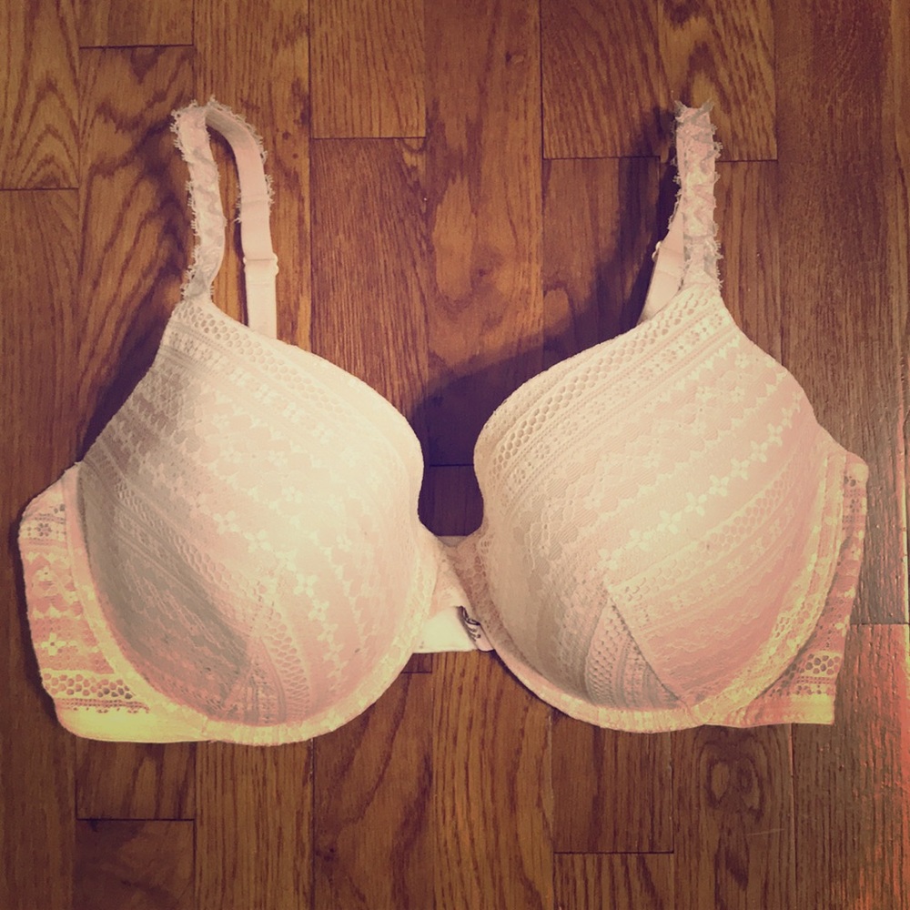 Victoria’s Secret Bra 40DD